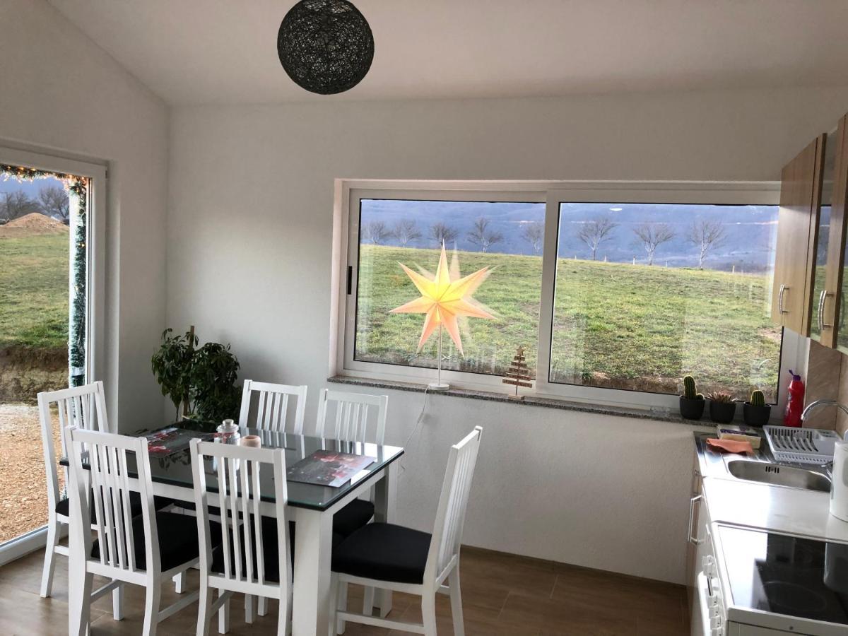 Vikendica Bruse Holiday home *